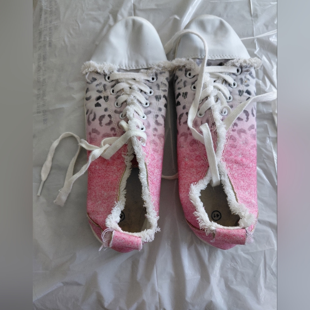 Pink and White Leopard Print Sneakers Size 41